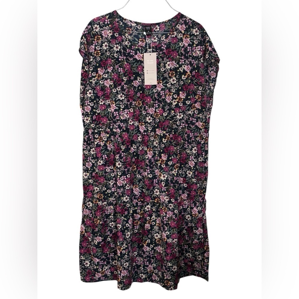 NWT Moody Floral Midi Dress - Black and Pink